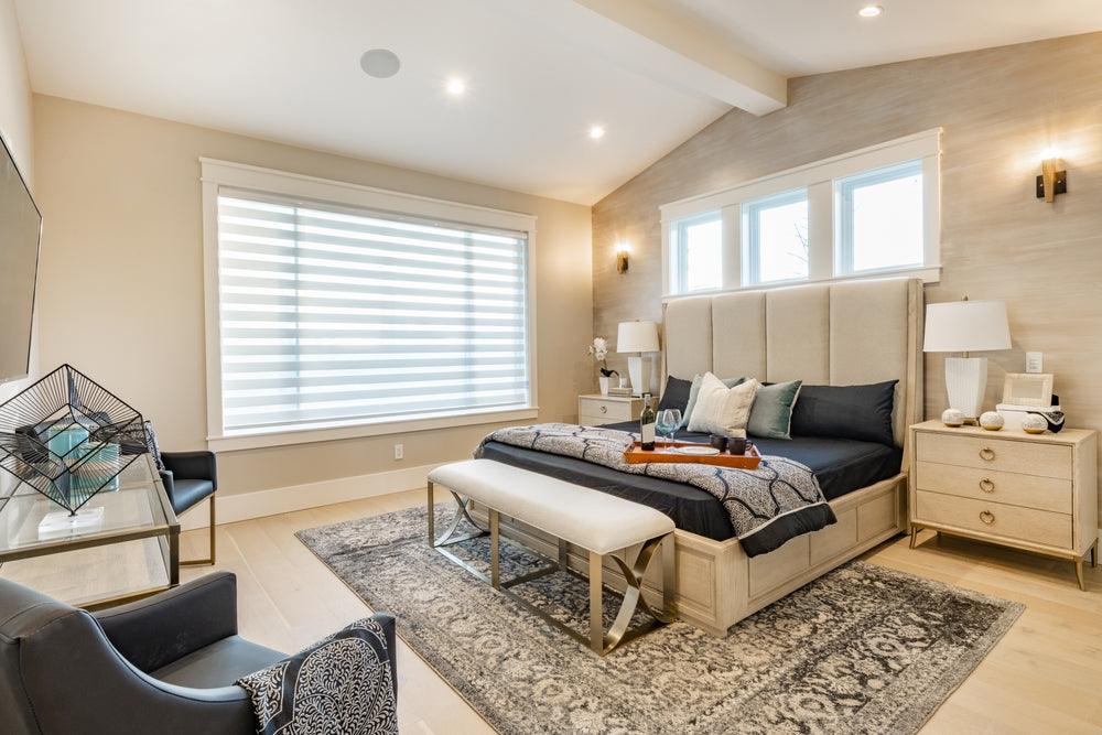 Covering Large Windows: An Aesthetic Challenge